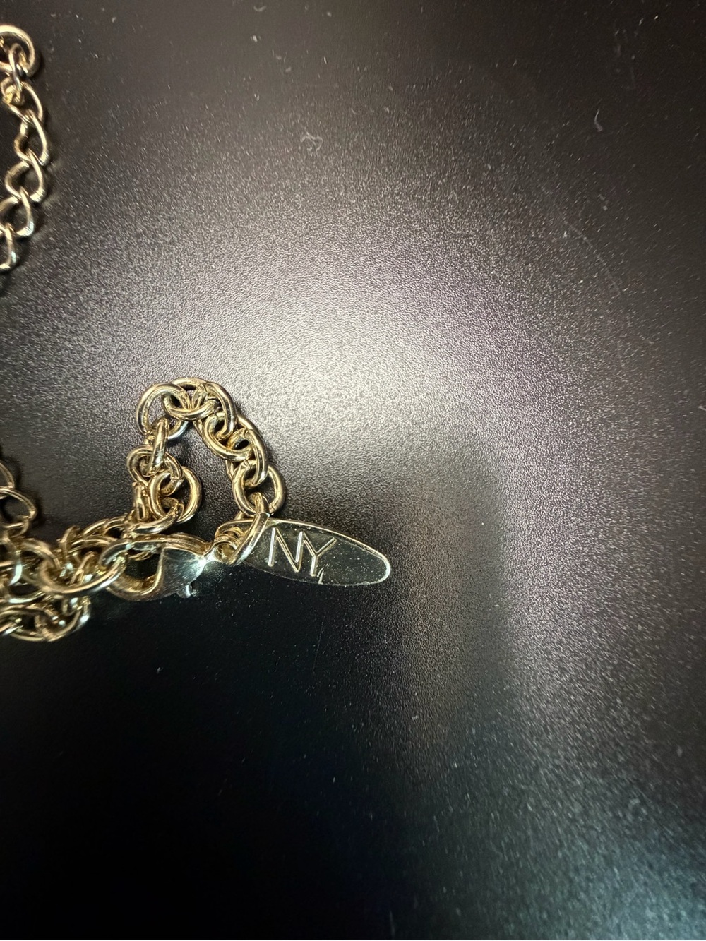New York & Company signed. Vintage Gold-Tone Glitter Oval Statement Necklace - Picture 4 of 7